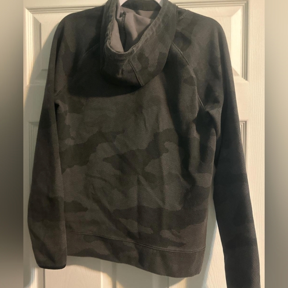 Old Navy Camo Dynamic Fleece Hidden-Pocket Hoodie Sweatshirt Size XL $49.99 - Picture 4 of 5